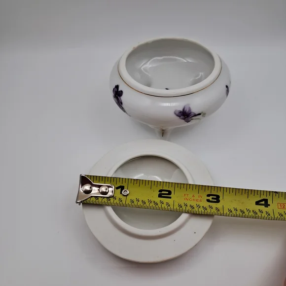 Vintage Norcrest Fine China Footed Trinket Box with Lid - Purple Violets Japan - Picture 2 of 8